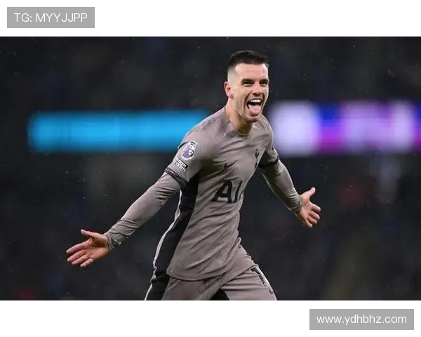 洛塞尔索本赛季在热刺表现稳健,中场作用持续提升